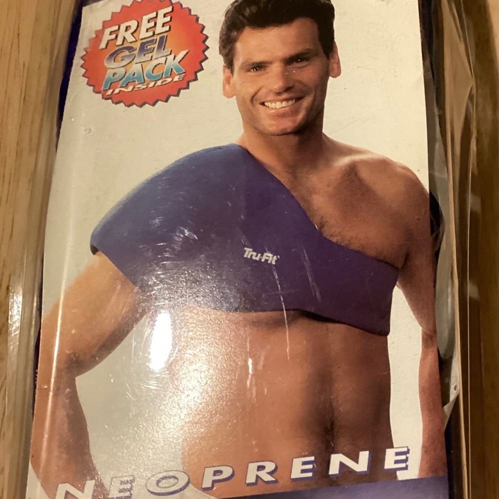 Blue Neoprene Shoulder Wrap with reusable gel pack like new - Picture 8 of 9
